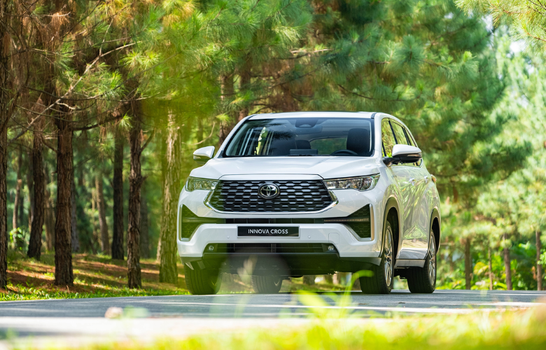 Toyota Innova 2024 chính thức ra mắt tại Việt Nam, giá bao nhiêu? | anycar.vn