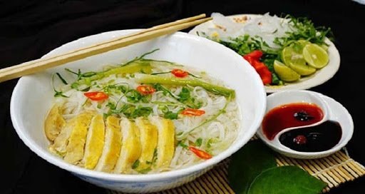 2 cách nấu phở gà đơn giản mà ngon khó cưỡng, ai cũng làm được