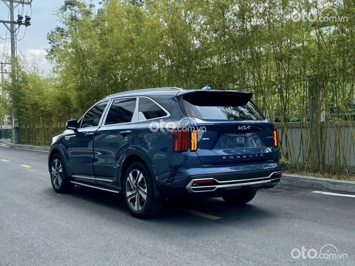 Giá xe KIA Sorento kèm ưu đãi mới nhất tháng 6/2024