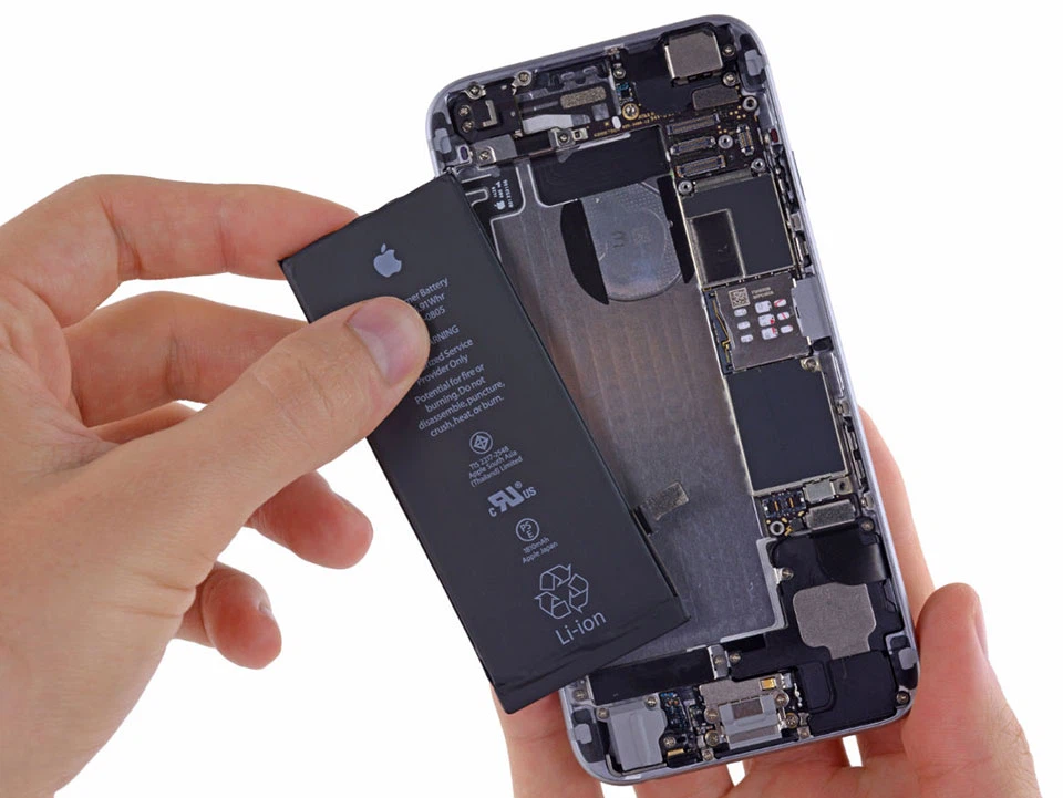 Thay pin iPhone có ảnh hưởng gì không? Khi nào thì cần phải thay pin cho iPhone?